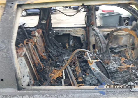 2016 Jeep Grand Cherokee High Altitude z USA, uszkodzony, nr VIN 1C4RJECG0GC339909